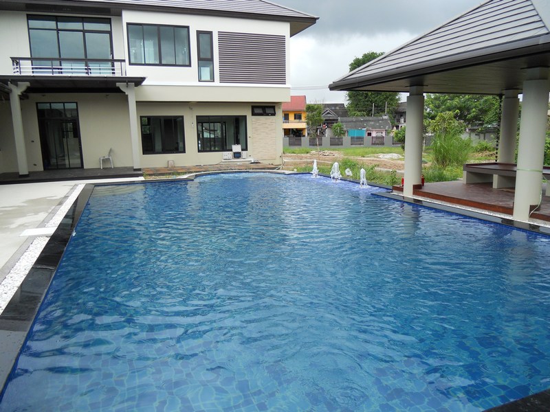 ผลงานสระว่ายน้ำ 7